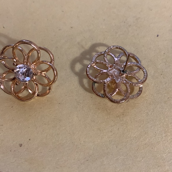 Pretty flower earrings pierced* - Picture 4 of 4